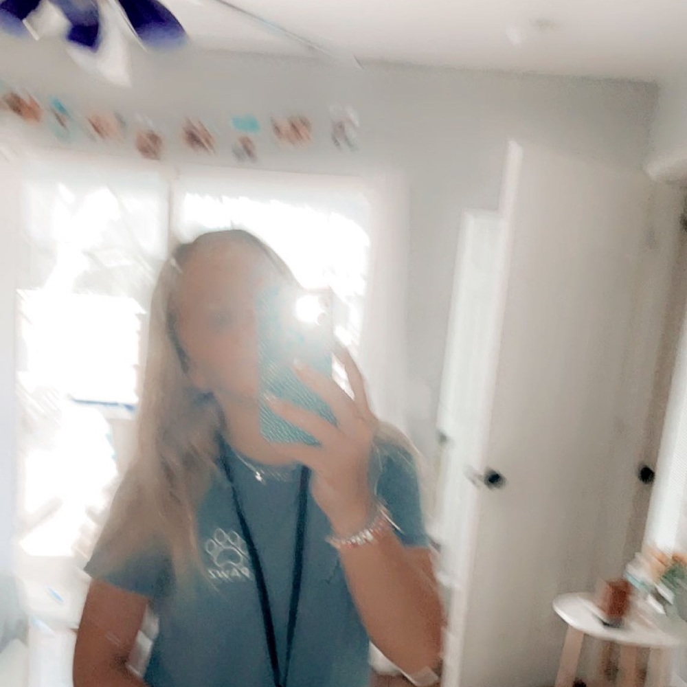 Meet your Posher, Emily